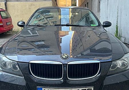 BMW 318i -