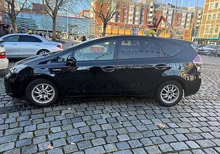Toyota Prius + 1.8-l-VVT-i Executive Executive