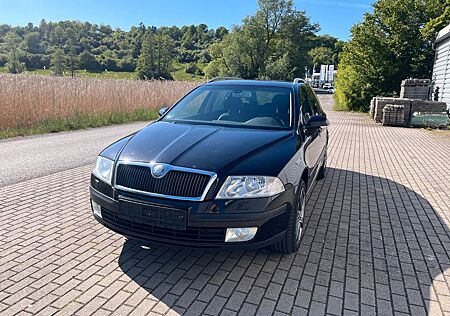 Skoda Octavia Combi 2.0 FSI Standheizung AHK