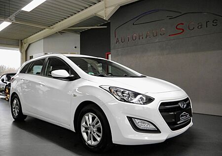 Hyundai i30 cw blue Trend*2.Hand*135 PS*