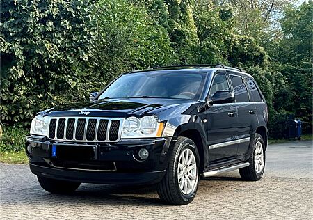 Jeep Grand Cherokee 3.0 CRD Overland TÜV 06/2026