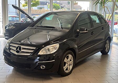 Mercedes-Benz B 200 CDI/ Automatik /EURO 5/PDC/ SHZ/NAVI/KLIMA