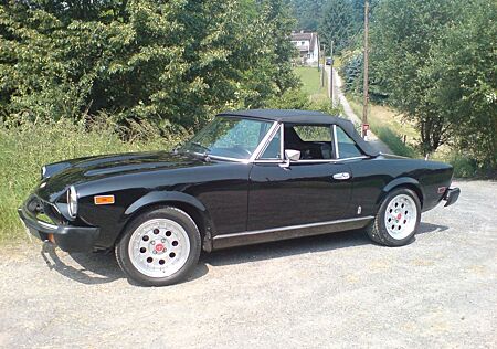 Fiat 124 Spider