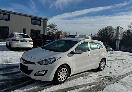 Hyundai i30 cw Classic*Navi*Kamera*