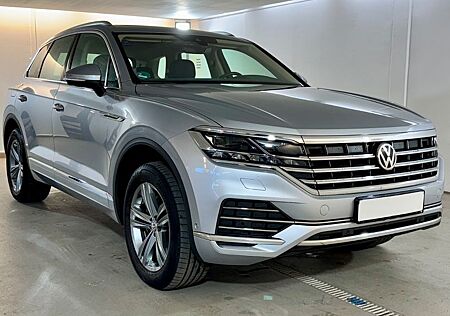 VW Touareg Volkswagen 3.0TDI Leder/15 Zoll Navi/AHK/Stdheizung