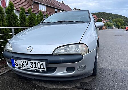 Opel Tigra 1.4i 16V -