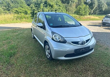 Toyota Aygo (X) Aygo (X) 1,0 -