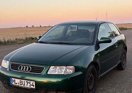 Audi A3 1.6 Ambiente Ambiente