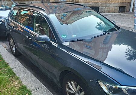 VW Passat Variant Volkswagen 2.0 TDI SCR DSG Highline Vari...