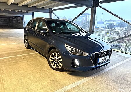 Hyundai i30 Kombi Family+ 1.HAND Automatik*NAVI*KAMERA