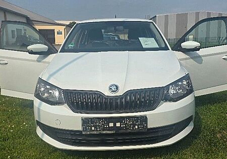 Skoda Fabia 1.2l 44kW Cool Edition Cool Edition