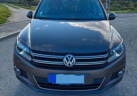 VW Tiguan Volkswagen 1.4 TSI BlueMotion Tech Sport & Style...