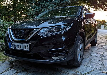 Nissan Qashqai 1.3 DIG-T DCT 158PS Shiro, AHK, schwarz