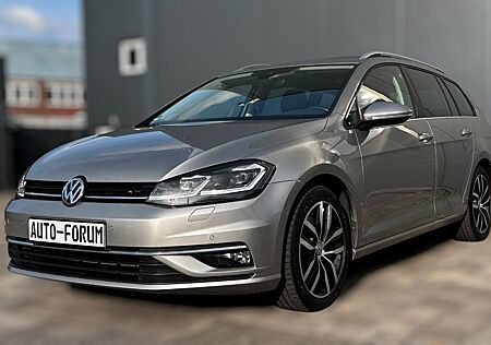 VW Golf Volkswagen 2.0 TDI R-Line Massage VIRTUAL LED AHK PANO