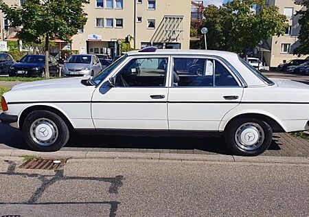 Mercedes-Benz 300
