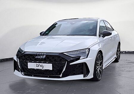 Audi RS3 RS 3 Limousine 294(400) kW(PS) S tr onic