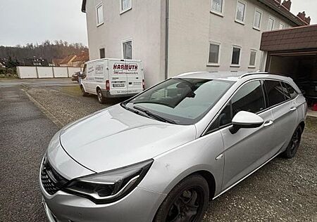 Opel Astra 1.6 CDTI Sportstourer +