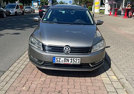 VW Passat Variant Volkswagen 1.6 TDI BlueMotion Variant Bl...