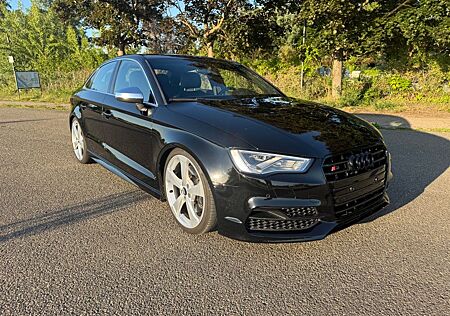 Audi S3 8V Limousine US-Import Quattro