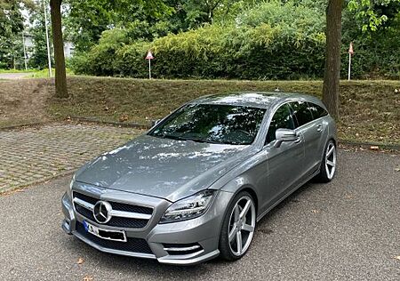 Mercedes-Benz CLS 500 Shooting Brake CLS 500 4MATIC Shooti...