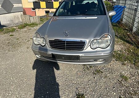 Mercedes-Benz C 180 T AVANTGARDE Avantgarde