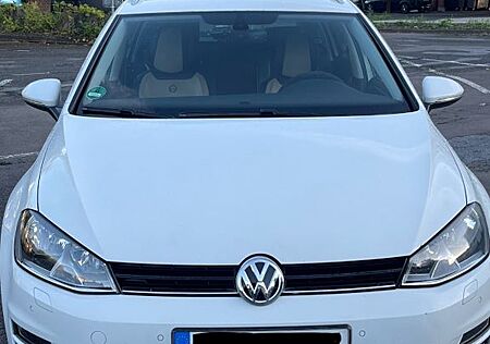 VW Golf Volkswagen 1.6 TDI DSG Trendline