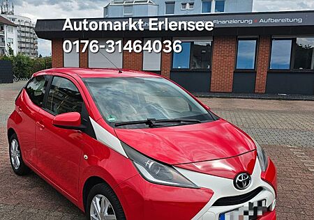 Toyota Aygo (X) Aygo -play touch/R.Kamara/SHG/1Hand