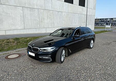 BMW 530d xDrive Touring A -
