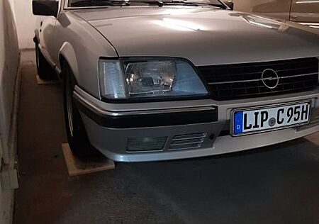 Opel Monza