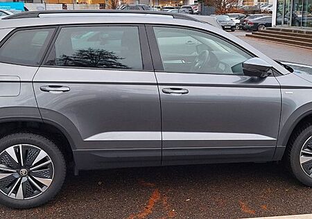 Skoda Karoq 1.0l TSI TOUR TOUR