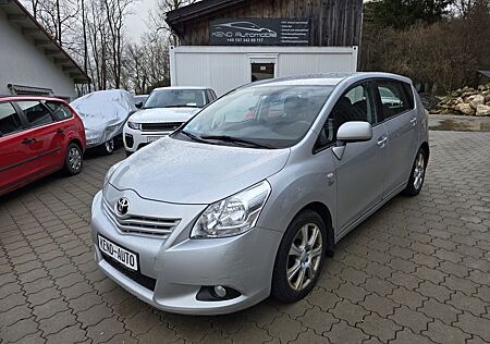 Toyota Verso Life (EXPORT)