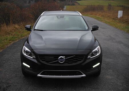 Volvo V60 CC V60 Cross Country D4 Geartronic Momentum Mom...