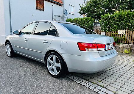Hyundai Sonata 2.4 Liter 119 kw