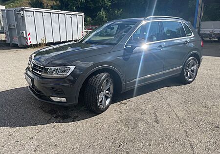 VW Tiguan Volkswagen 2.0 TDI 4MOTION Comfortline Leder AHK