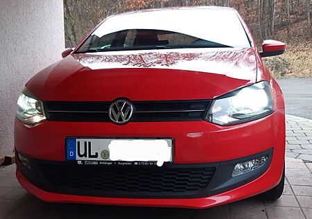 VW Polo Volkswagen 1.2 TSI 90PS Alu, Klima, Lederlenkrad, LED