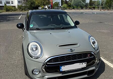 Mini Cooper S F55 (2016) | Top Zustand |