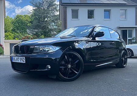 BMW 1er M Coupé Seltener 116i mit 2 Liter Maschine und M-Paket