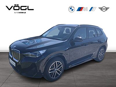 BMW iX1 xDrive30 M Sportpaket HK HiFi DAB LED Shz
