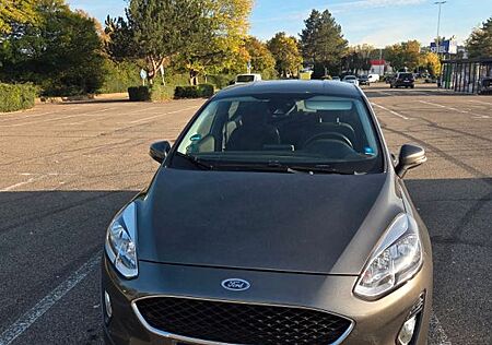 Ford Fiesta 1,0 EcoBoost 74kW Cool & Connect Auto...