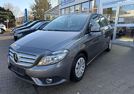 Mercedes-Benz B 180 Automatik Inspektion / Tüv Neu !!!