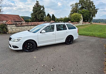 Skoda Octavia 2.0 TDI DSG RS Combi RS