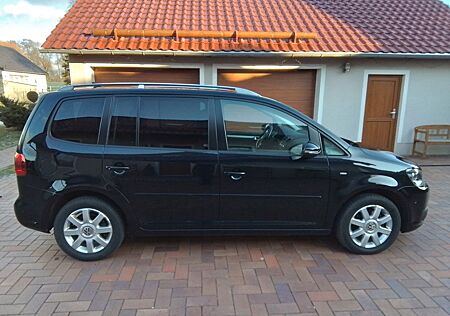 VW Touran Volkswagen 1.6 TDI CUP