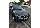 VW Golf Volkswagen 2.0 TDI SCR DSG 110kW R-Line Variant R-Line