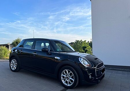 Mini Cooper SD Automatik, JCW Interieur, Klima & Navi