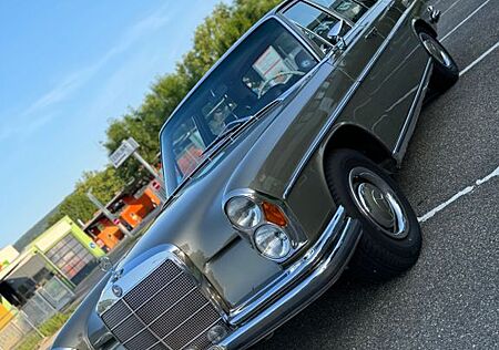 Mercedes-Benz 300 SEb