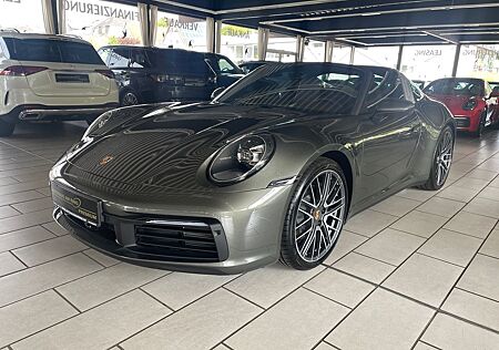 Porsche 911 Urmodell 992 Targa 4 SPORT ABGAS ACC CAM AMBI MATRX 14WEG