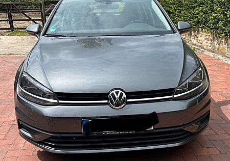 VW Golf Volkswagen 1.0 TSI BMT 63kW Trendline
