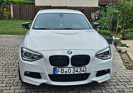 BMW 120d M-Paket, Scheckheft,Xenon,Alcantara