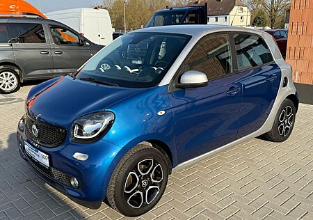 Smart ForFour Basis 52kW *TÜV NEU*LEDER*PDC*SHZ*EU6*