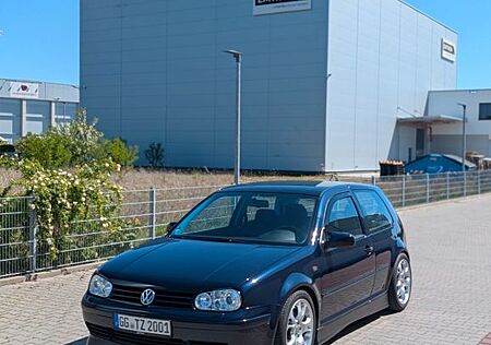 VW Golf Volkswagen 1.8T GTI wenig Kilometer Tüv neu